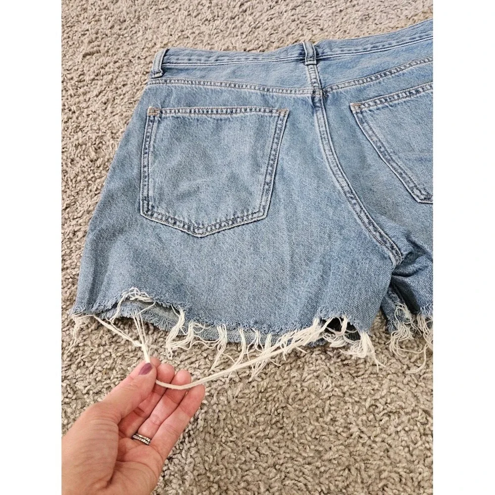 Madewell Pleated Denim Shorts Light Wash Blue Button Fly Raw Hem Women Size 27